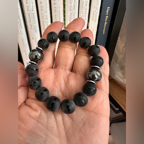 GUNPOWDER HEMATITE + ONYX NATURAL STONES BRACELET size 7” - Picture 8 of 10